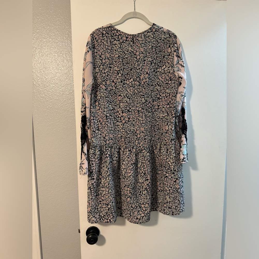 BCBGMaxAzria Bryanne Lace Insert Dress - Picture 3 of 8